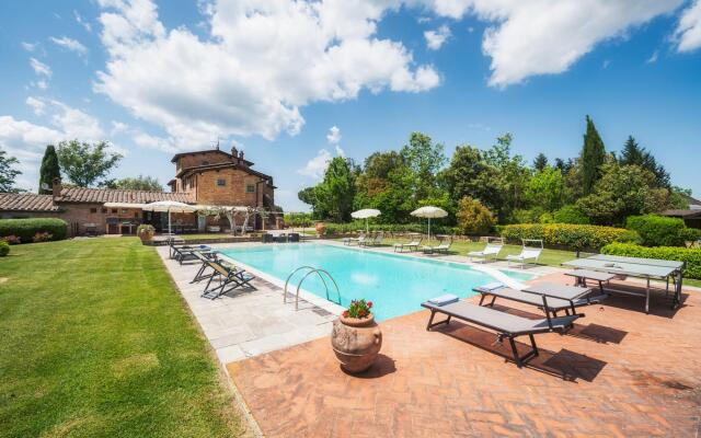 Casale Dei Girasoli 14