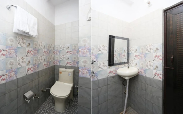 Hotel Royal India By OYO Rooms