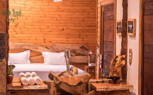 Tupa Lodge