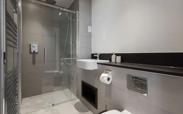Platinum Apartments in Camden 9985