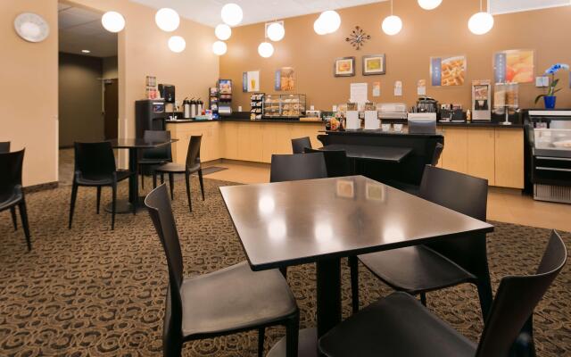 Best Western Plus Lacey Inn & Suites