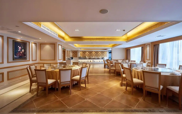 Vienna International Hotel (Hangzhou Xiaoshan Yaqian Subway Station)