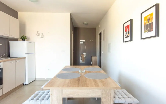 Apartment in Novalja Near Sea Beach