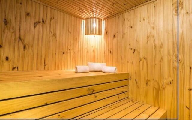 Urban Green Hotel & Suites