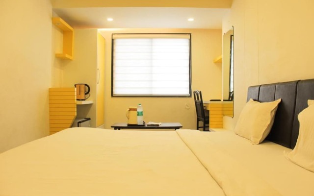 Maa Sharda Hotel