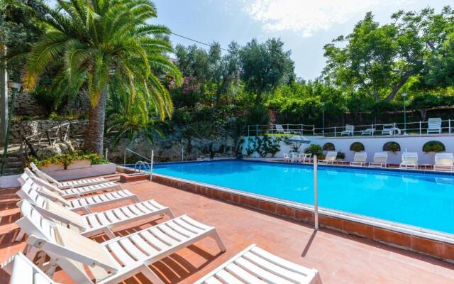 Villa With Shared Pool in Massa Lubrense by Wonderful Italy