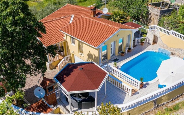 Vintage Villa in Istria near Sea