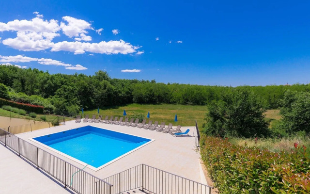 Bibali in Bibali With 3 Bedrooms and 3 Bathrooms