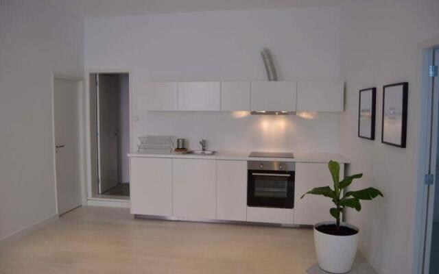 Charming Apartment 101