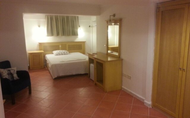 Sunshine Hotel