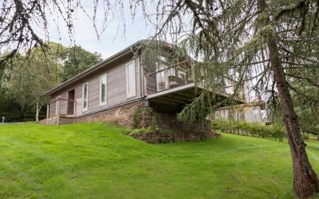 6 Lake View