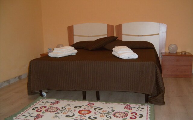 B&B Sabrina Home
