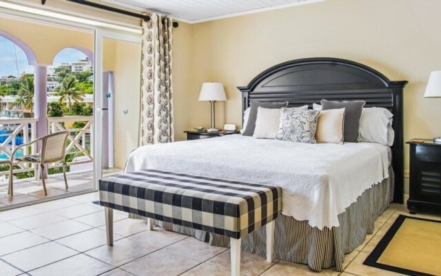 Waterfront 2-bed Townhouse - Harbour 17 2 Bedroom Townhouse by RedAwning