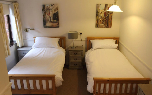 The Swan Motel