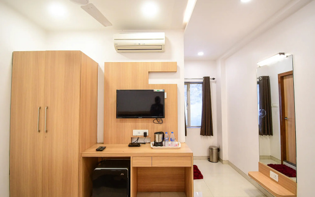 Fabhotel Stay Inn International