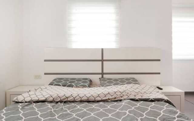 Amazing APT Bat-Yam Near Beach