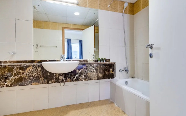 2 Bedroom Apartment Marina