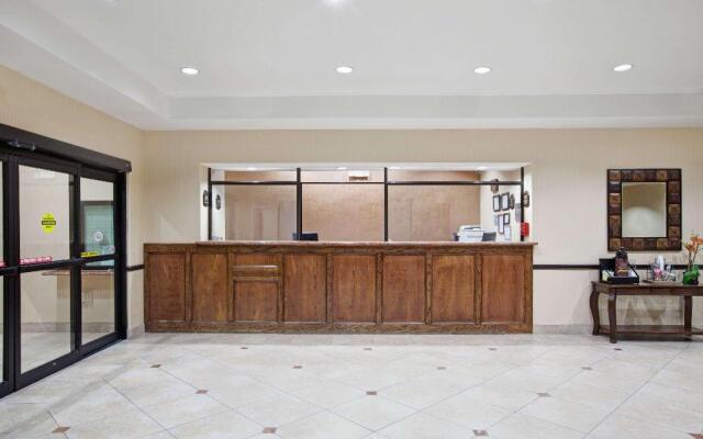 Super 8 Iah West/Greenspoint