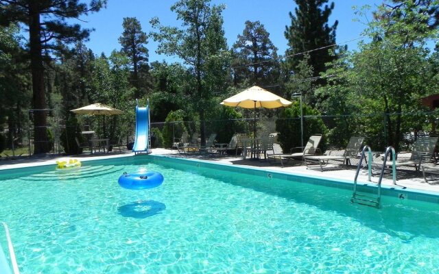 Oak Knoll Lodge