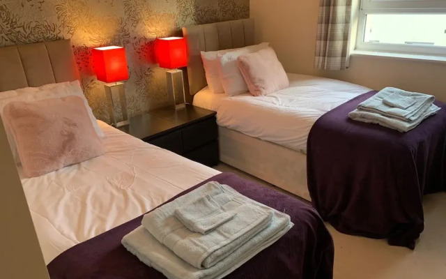 Sleeps 4/6 pet Friendly Parking nr Nec/warwick uni