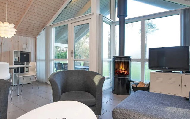 8 Person Holiday Home in Humble-by Traum