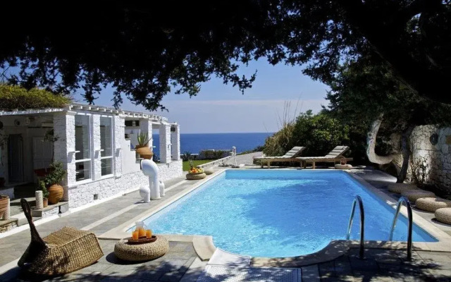Amalgam Homes Paros Beachfront Luxury Villa