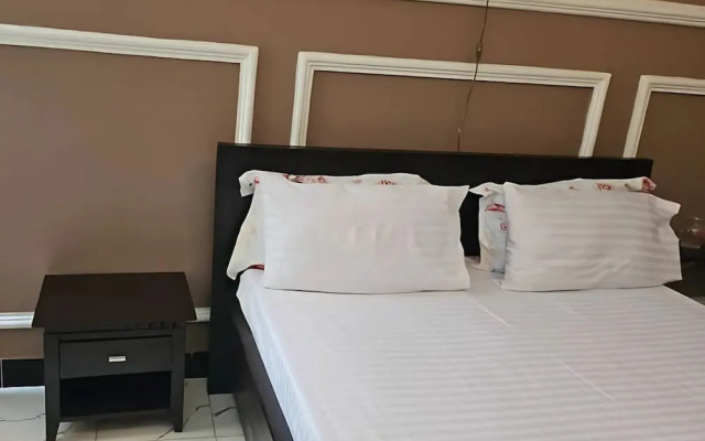 Maggie Rest House