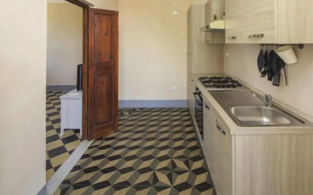 Lovely Holiday Flat With Shared Pool in Lerici