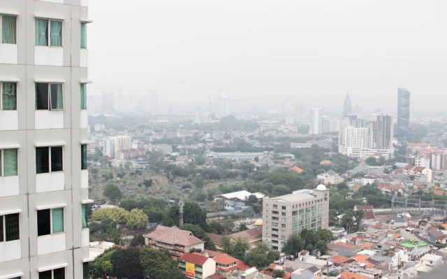 Great Location And Comfy 2Br Apartment At Thamrin Residence