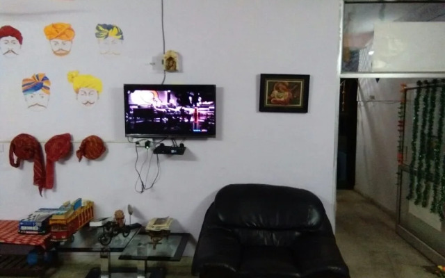Khandela Paying Guest House