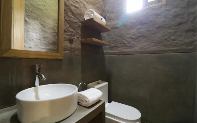 w Majestic 3BR House in Villa Sagrado