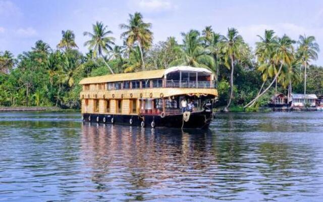 Green Heaven House Boat 1