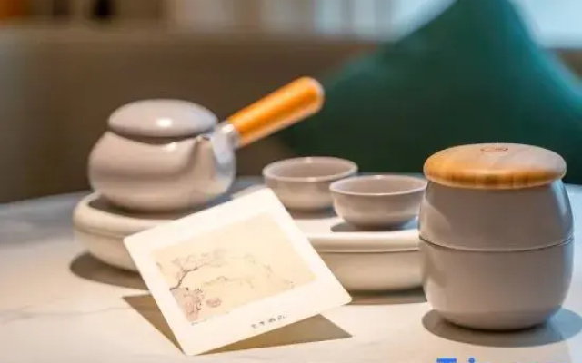 JI Hotel (Kunming Railway Station International Convention and Exhibition Center)
