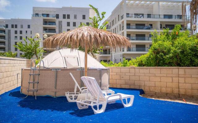 Deluxe AchzivBeach Apartment in Nahariya