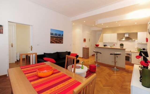 Savoy Palace - Five Stars Holiday House