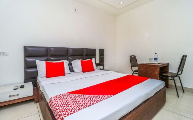 Oyo 31023 Hotel Sartaj