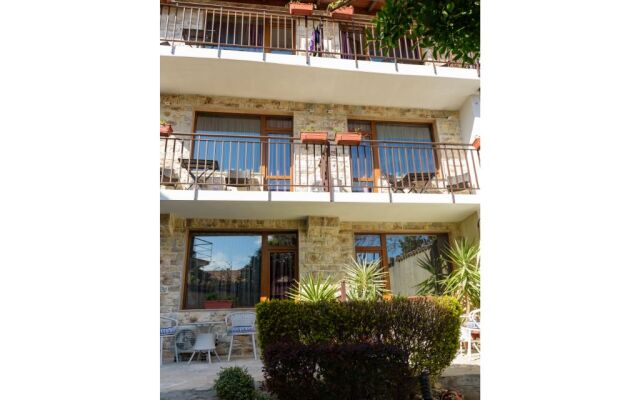Hotel Kirios