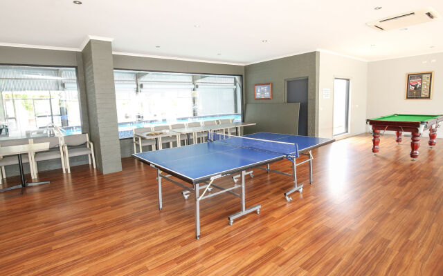 Aquarius All Suite Apartments