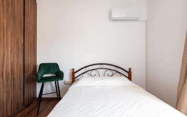 Sea View City Centre 3bed Apartment