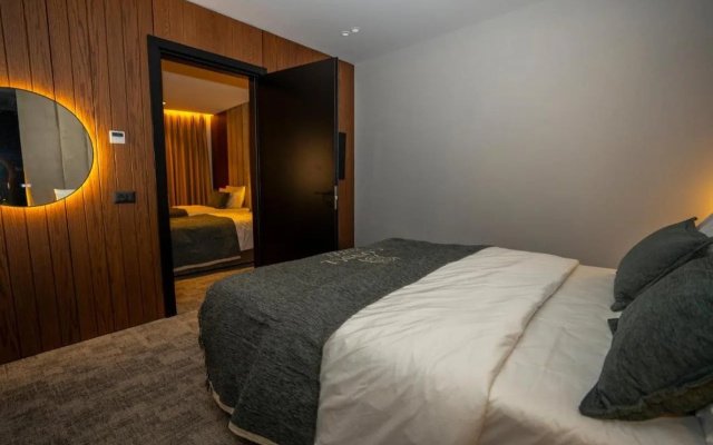 Hotel Consul