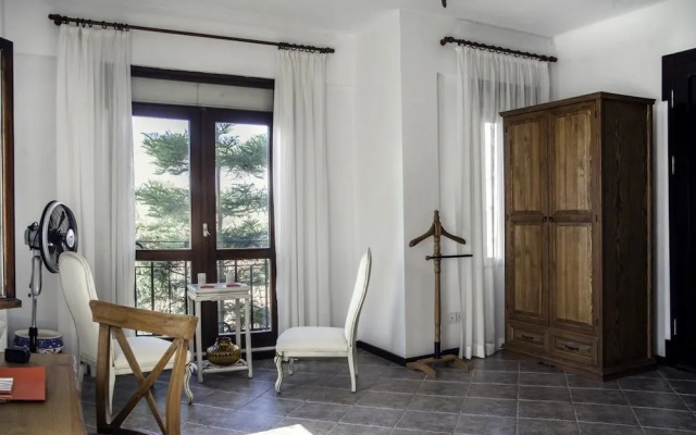 Artemis Selcuk Suites