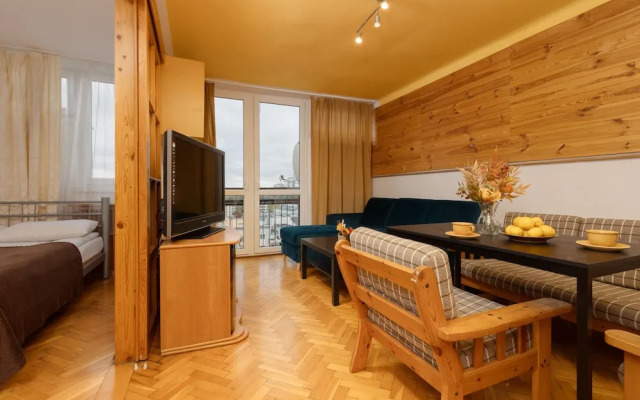 Warsaw Apartment City View by Renters