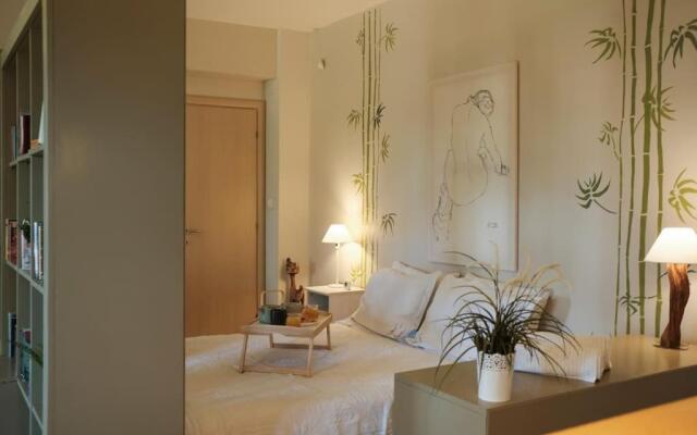 Apartment with garden in Thessaloniki.