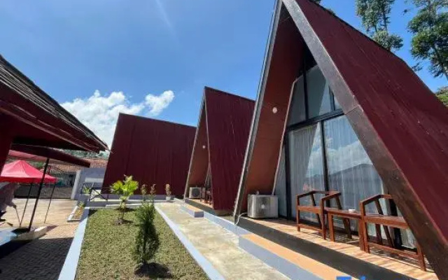 Tilu Juru Villa Garut