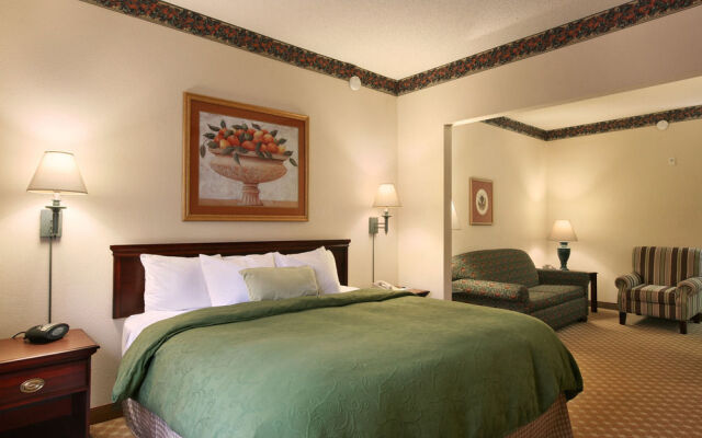 Country Inn & Suites By Carlson, Columbus Air E OH