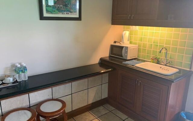 Alpine LXPD Water Chalet