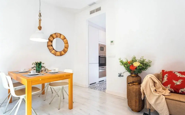 Charming One-bedroom Apartment Near the Cathedral Zacatin 302