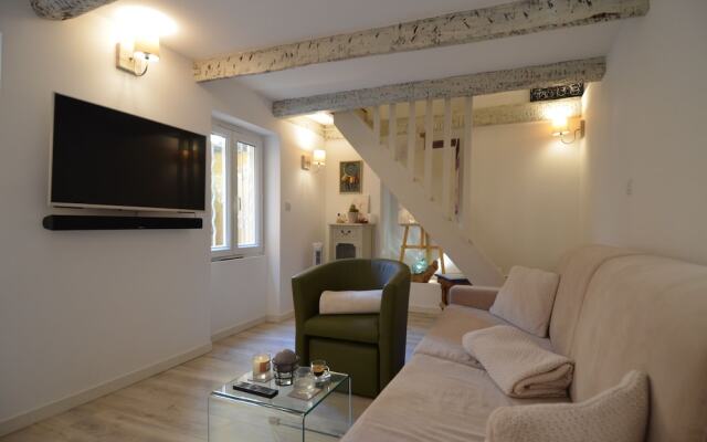 Charming Duplex Apartment 4 Persons in Port of Nice District