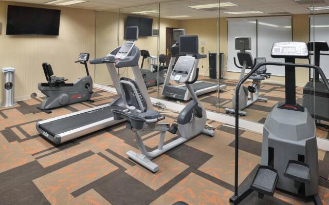 Courtyard Suwanee by Marriott