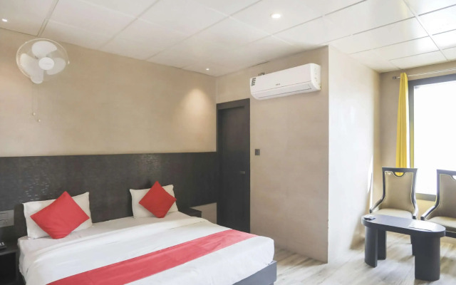 Hotel Cayman by OYO Rooms